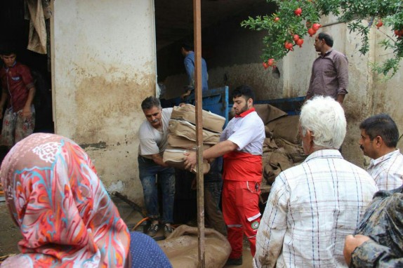 امدادرسانی به بیش از 8 هزار نفر در سیل و توفان / 51 نفر مصدوم شدند امدادرسانی به بیش از 8 هزار نفر در سیل و توفان / 51 نفر مصدوم شدند