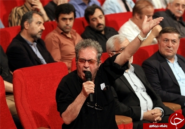 جمع&zwnj;آوری امضا برای محاکمه مهرجویی/ بهداد همچنان آتش بیار معرکه