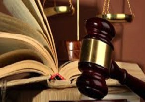 فعالیت بسیاری از موسسات حقوقی در کشور غیر قانونی است