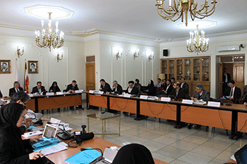 بررسی 