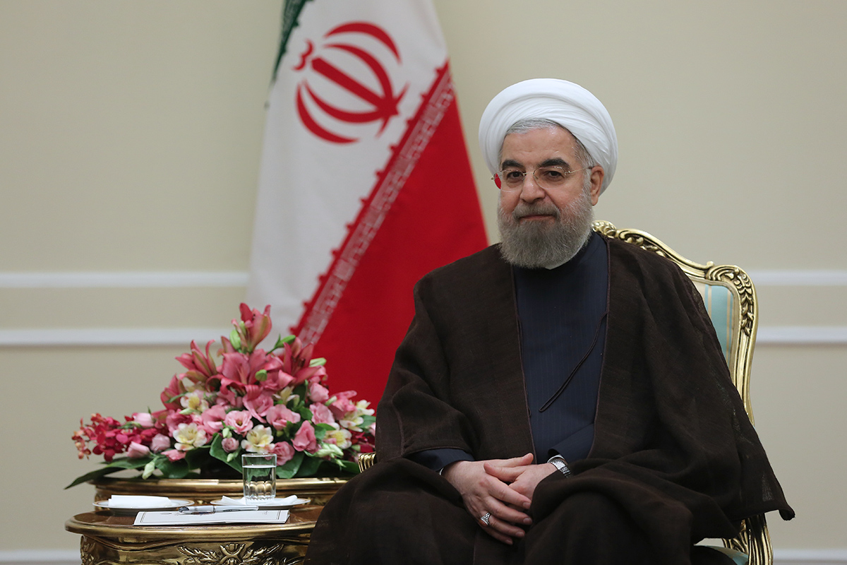روحانی قانون اصلاح بودجه سال 1395 را ابلاغ کرد