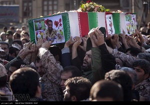 تشييع پيکر مطهر 2 شهيد مدافع حرم آل البیت (ع) در کرمانشاه