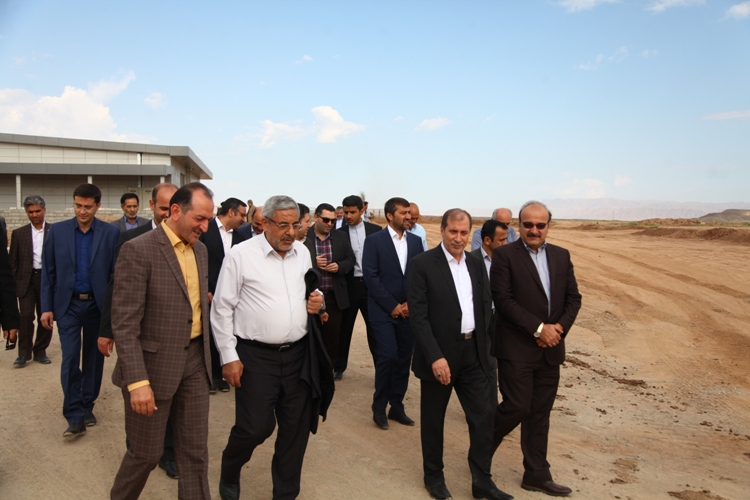 بازدید استاندار آذربایجان غربی از چند طرح عمرانی در منطقه آزاد ماکو