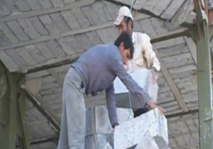 بیکار ماندن افراد متخصص به علت حضور نیروی کار خارجی + فیلم