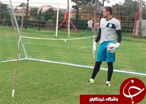 دروازه بان استقلال بازی با پدیده را از دست داد