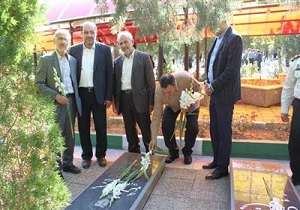 تجدید میثاق با شهدا به مناسبت هفته دولت