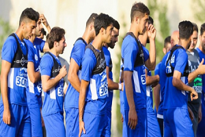 دو بازیکن آبی پوش از لیست خط خوردند
