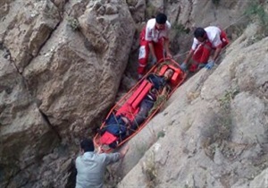 نجات جوان ٢٨ ساله از ارتفاعات بيستون