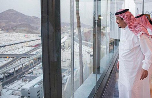 دولت و نظام هرگز از خون شهیدان مظلوم منا نخواهد گذشت دولت و نظام هرگز از خون شهیدان مظلوم منا نخواهد گذشت