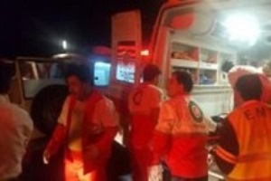 خواب آلودگی راننده اتوبوس حادثه آفرید/ 38 حادثه دیده در برخورد تریلی با اتوبوس + تصاویر