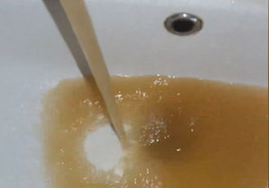 آلودگی آب شرب در چهاردانگه + فیلم