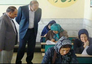 بازدید مدیر آموزش و پرورش ناحیه 2 ارومیه از حوزه های امتحانی