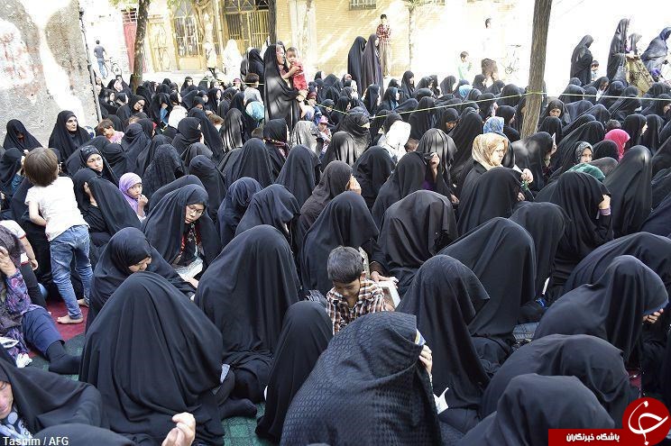 مهاجرین در روز راز و نیاز &laquo;عرفه&raquo; + تصاویر