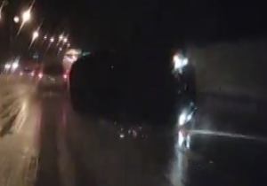 چپ کردن رعب آور خودرو در جاده لغزنده + فیلم