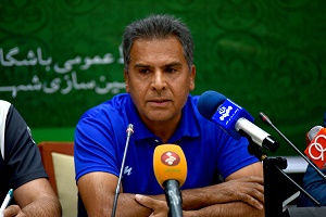 خدا کرم :مهاجمان تیم سایپا سرعتی و آزار دهند هستند