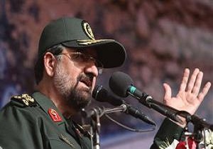 اقتصاد مطلوبی نداریم و دولت مردان کم کاری می کنند