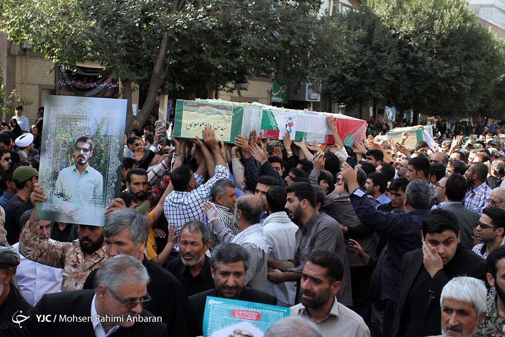 تشییع پیکر پاک 3 شهید در مشهد + تصاویر