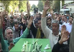 تشييع پيکر پاک شهيد مدافع حرم در شهریار + فیلم