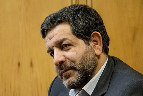 با لایحه تجمیع عوارض 60 سال به عقب بر میگردیم/نمیتوانیم قوانین جاری کشور را دستکاری کنیم