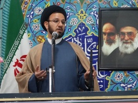 انقلابی عمل کردن یعنی مبارزه با استکبار جهانی و نوکران حلقه به گوش آنها
