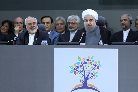 ایران گفتگو و مذاکره را بهترین راه حل منازعات جهانی و منطقه ای می&zwnj;داند/ برجام؛ راهبرد و رویکردی جدید برای تعامل مثبت و سازنده در مناسبات بین المللی
