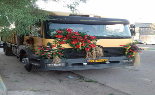 تصاویری از ماشین عروسی متفاوت در بم