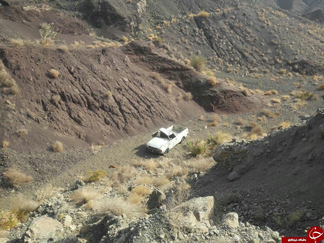 سقوط مرگبار پیکان وانت به داخل دره + تصاویر