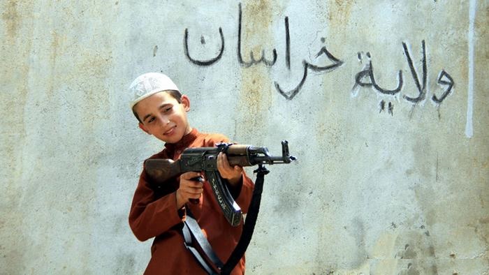 طالبان مسلح برای جنگ در بدخشان از کودکان استفاده ابزاری می&zwnj;کنند