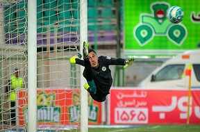 حضور مبهم مظاهری مقابل استقلال!