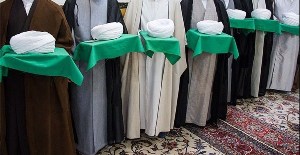به مناسبت عید غدیر؛ عمامه گذاری 5 طلبه در دزفول