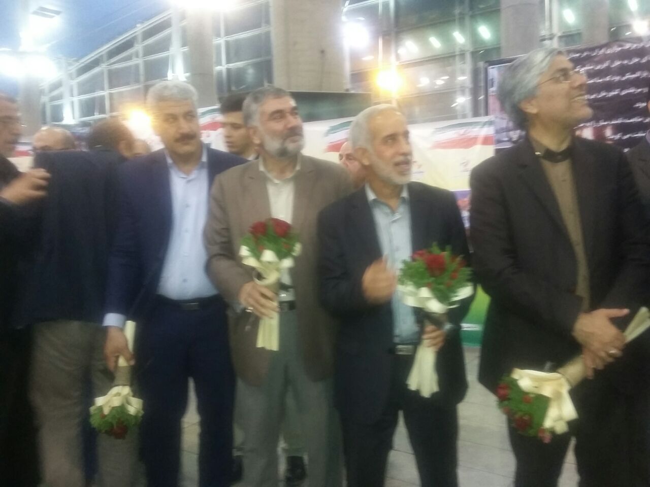 استقبال باشکوه از کاروان شهدای منا+تصاویر