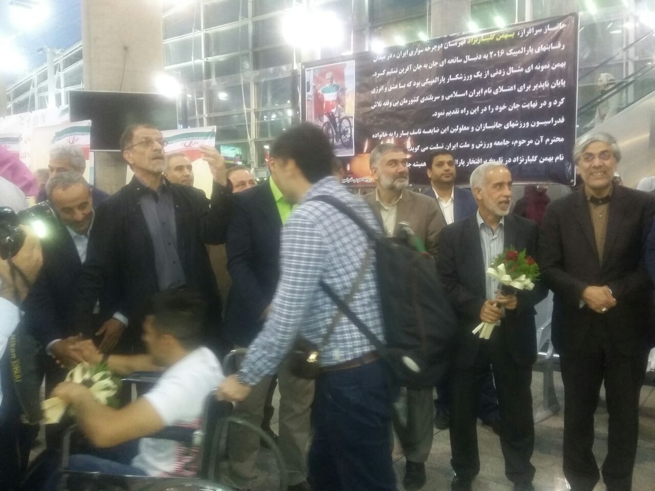استقبال باشکوه از کاروان شهدای منا+تصاویر