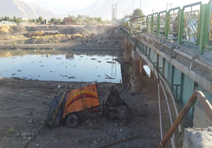 سقوط هولناک خودرو حمل زباله + فیلم
