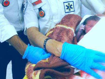 اورژانس جاده‌ای نجات‌بخش جان مادر و نوزاد دشتستانی