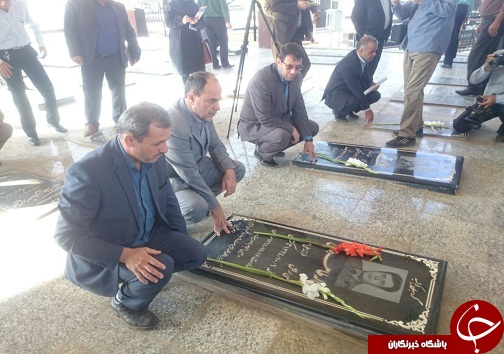 گلباران مزار شهدای تاکستان
