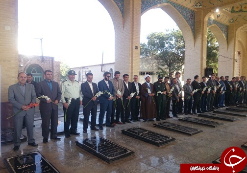گلباران مزار شهدای تاکستان