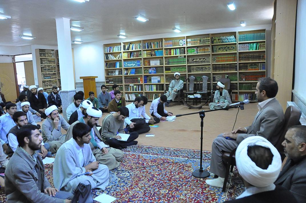 اغاز سال تحصیلی حوزه های علمیه استان همدان