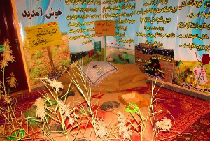 برپایی نمایشگاه دفاع مقدس در شهر شازند و آستانه علوی + تصاویر