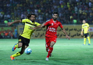 تساوی سپاهان و پرسپولیس در نیمه اول