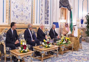 دیدار ملک سلمان با هیئتی از احزاب جمهوری‌خواه و دموکرات آمریکا