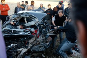 واژگونی مرگبار پژو در جاده انزلی – رضوانشهر