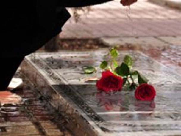 ادای احترام معاون پارلمانی رییس جمهور واستاندار جدید زنجان به مقام شامخ شهدای زنجان