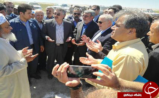 حاشیه نگاری بر حضور وزیر کشور در گمیشان ؛ از خوراک میگو تا دعای ترکمنی