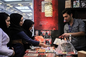 کتاب در سبد کالای خانوارها قرار گیرد