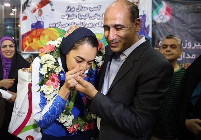 استقبال باشکوه از کیمیا علیزاده+تصاویر
