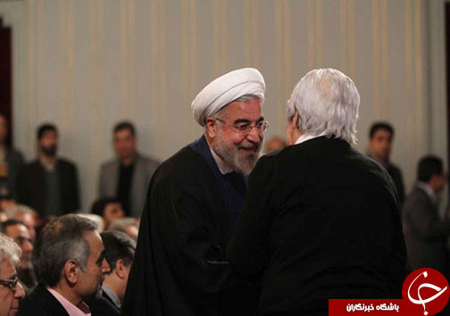 مرحوم داود رشیدی در کنار روحانی