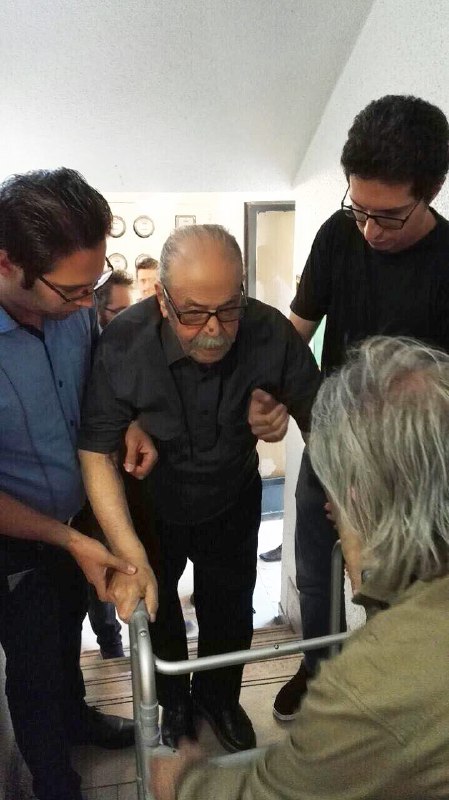 محمد علی کشاورز در منزل مرحوم رشیدی+عکس