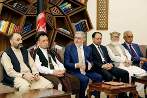عبدالله و غنی بار دیگر روی عملی ساختن مفاد توافقنامه سیاسی گفتگو می کنند