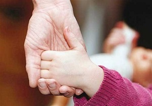 ۶۲دختر مجرد متقاضی فرزندخواندگی/تا کنون ۵ نفر موفق به دریافت فرزند شدند