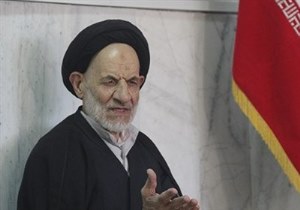 دولت به کشاورزان ساکن در مرز مجوز چاه آب بدهد